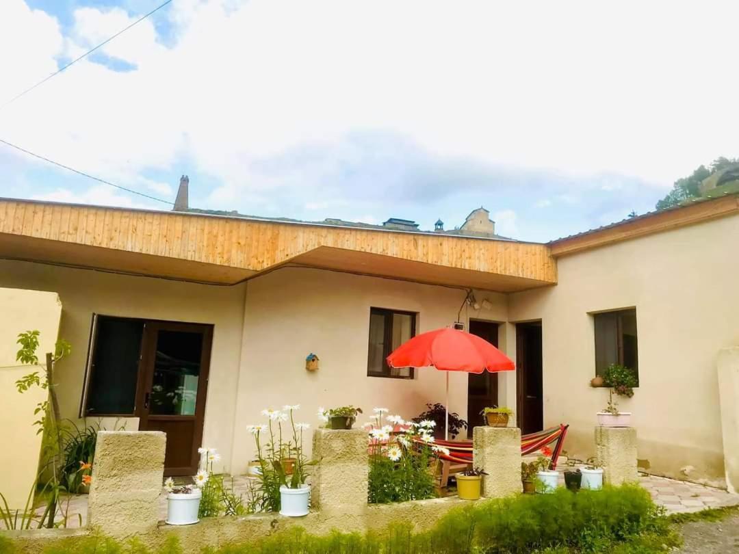 Guesthouse And Cottage Nicolo Stepantsminda Exterior photo